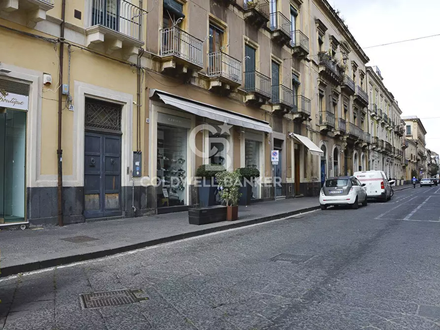Immagine 12 di Locale commerciale in affitto  in Corso Umberto I 39 a Acireale