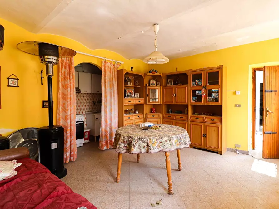 Immagine 10 di Rustico / casale in vendita  in Regione Bologna a Agliano Terme