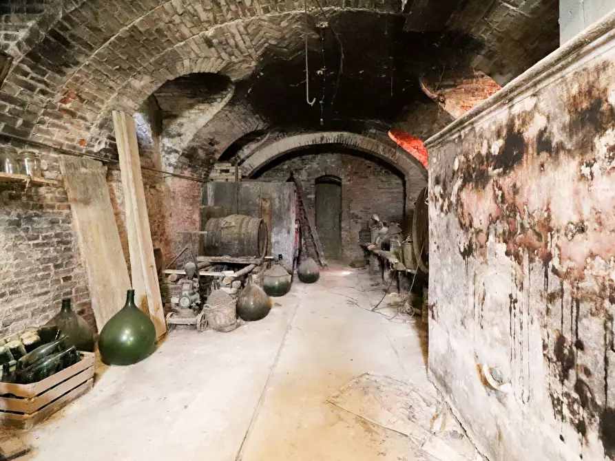 Immagine 20 di Rustico / casale in vendita  in Regione Bologna a Agliano Terme