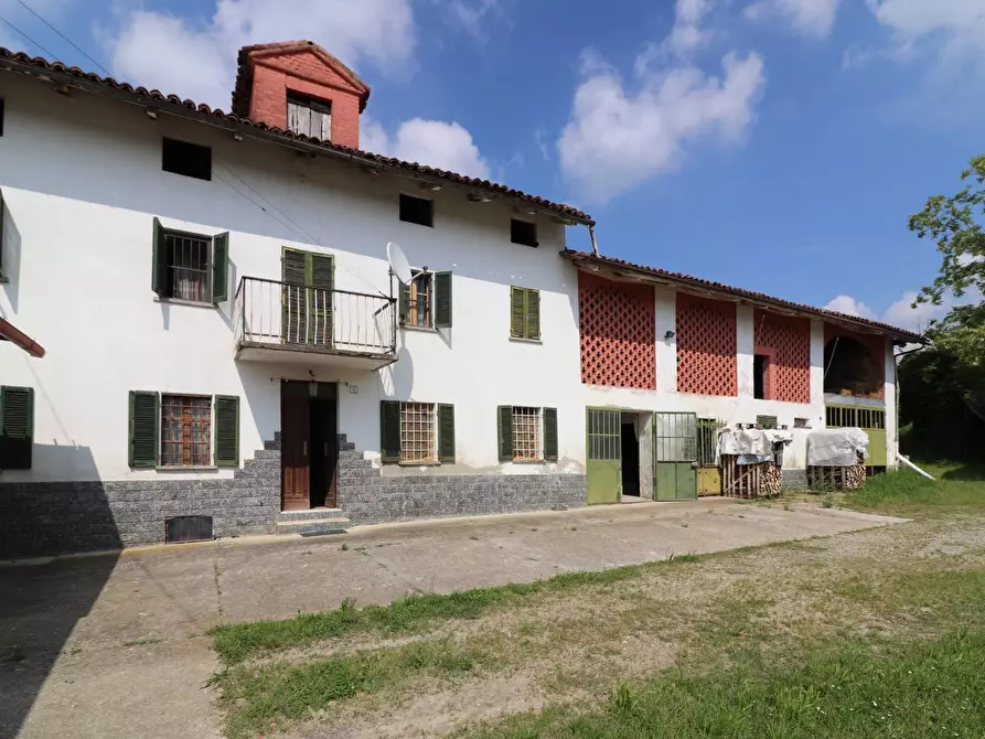 Immagine 3 di Rustico / casale in vendita  in Regione Bologna a Agliano Terme