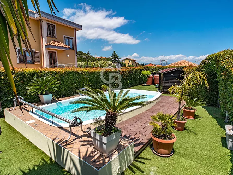 Immagine 2 di Villa in vendita  in Via Chiesa di Tagliaborse 24 a Mascali