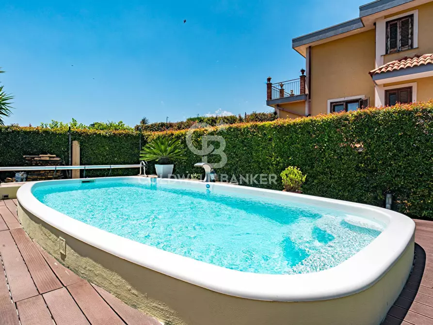 Immagine 3 di Villa in vendita  in Via Chiesa di Tagliaborse 24 a Mascali