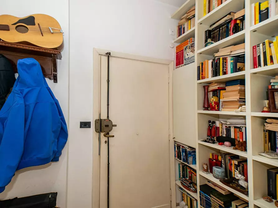 Immagine 8 di Appartamento in vendita  in Via Clemente Ix 8 a Roma