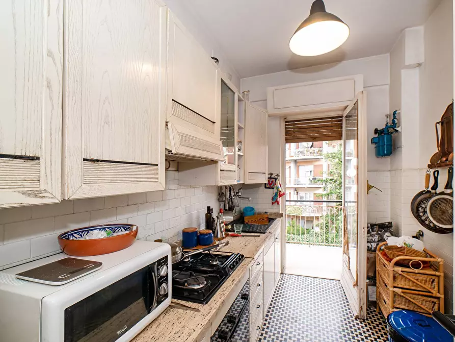 Immagine 15 di Appartamento in vendita  in Via Clemente Ix 8 a Roma