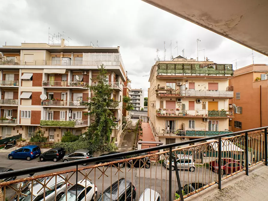 Immagine 17 di Appartamento in vendita  in Via Clemente Ix 8 a Roma