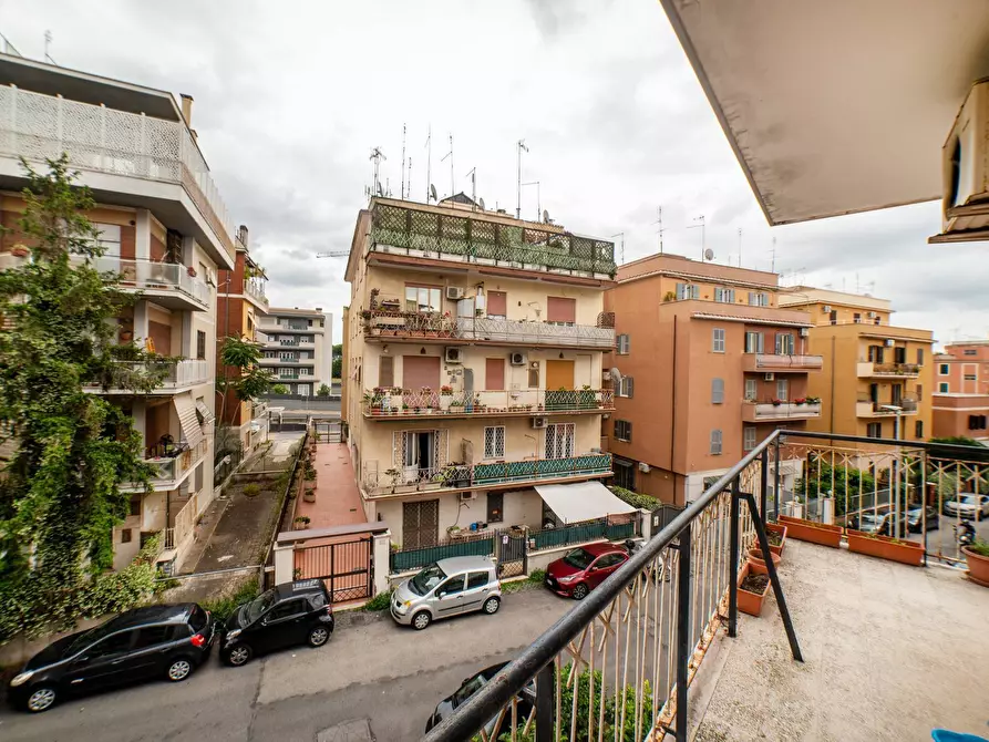 Immagine 25 di Appartamento in vendita  in Via Clemente Ix 8 a Roma
