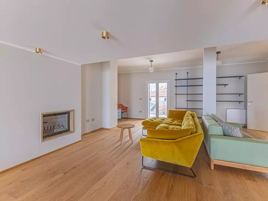 Immagine 9 di Attico in vendita  in Piazza Duomo 11 a Alghero