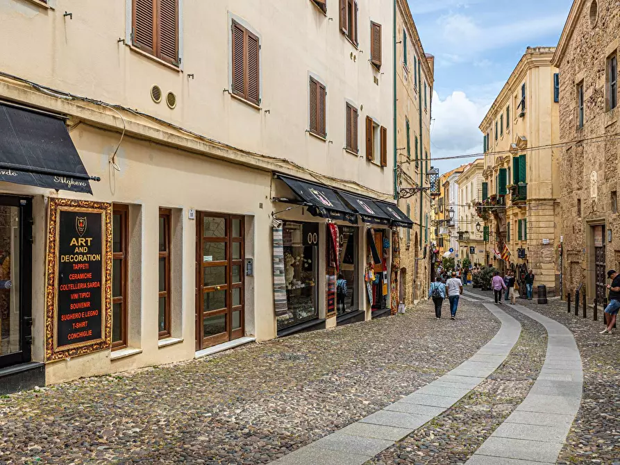 Immagine 33 di Attico in vendita  in Piazza Duomo 11 a Alghero