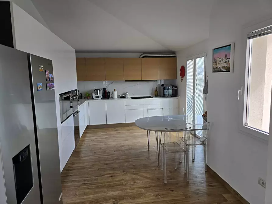 Immagine 31 di Attico in vendita  in Via Giovanni Medrano 8 a Olbia