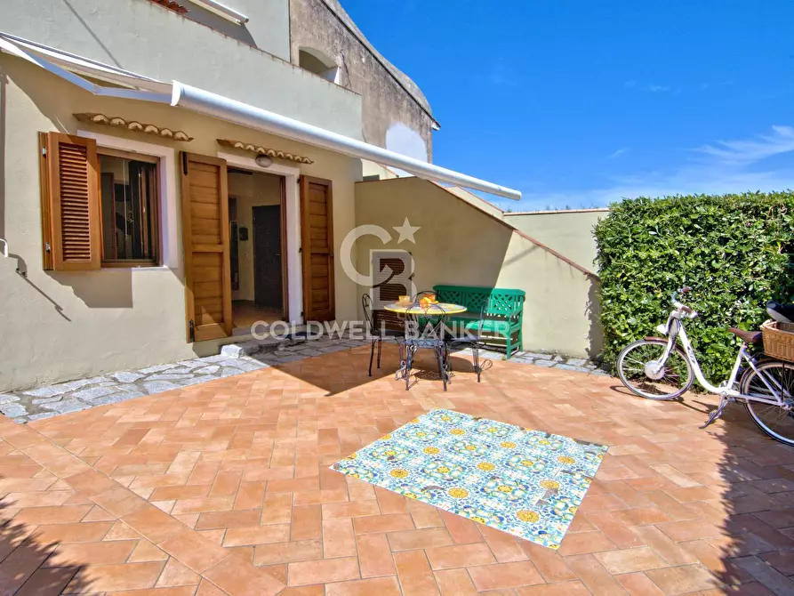 Immagine 5 di Appartamento in vendita  in Via degli Alzi a Campo Nell'elba