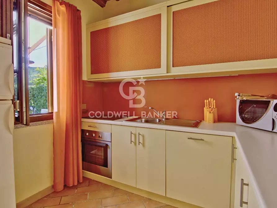 Immagine 10 di Appartamento in vendita  in Via degli Alzi a Campo Nell'elba