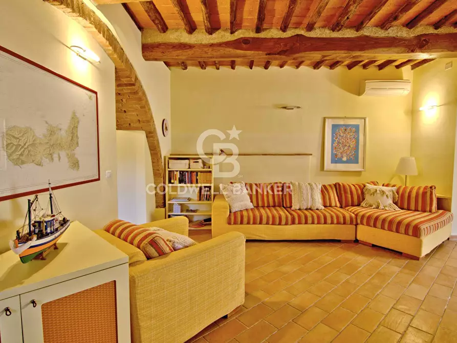 Immagine 11 di Appartamento in vendita  in Via degli Alzi a Campo Nell'elba