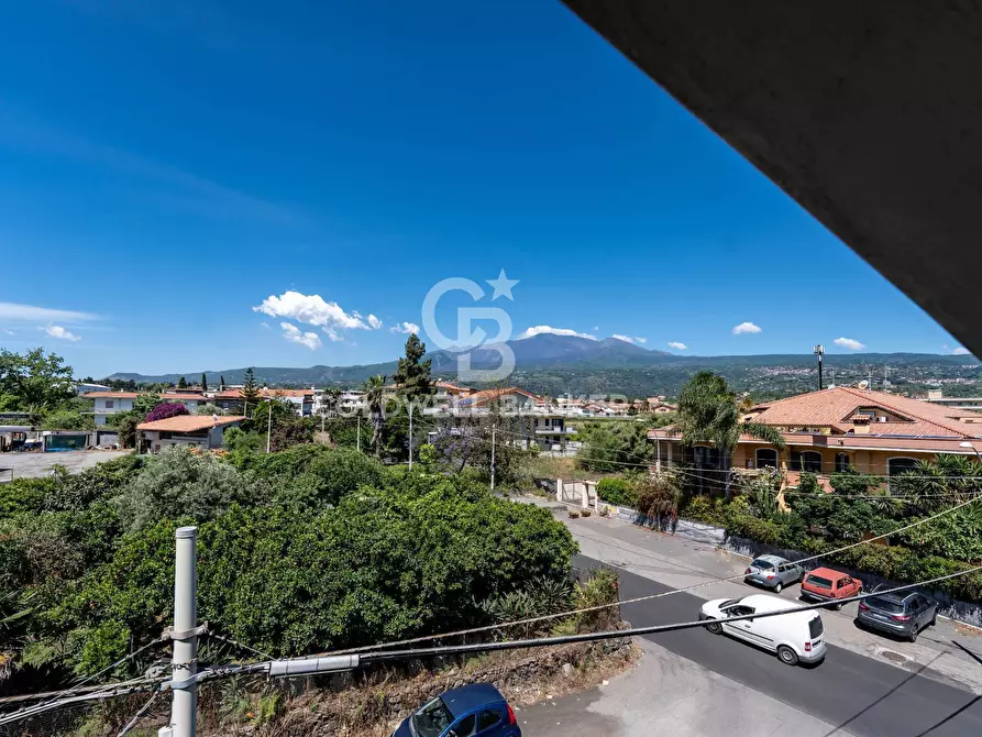 Immagine 11 di Appartamento in vendita  in Via Luigi Settembrini 53 a Giarre