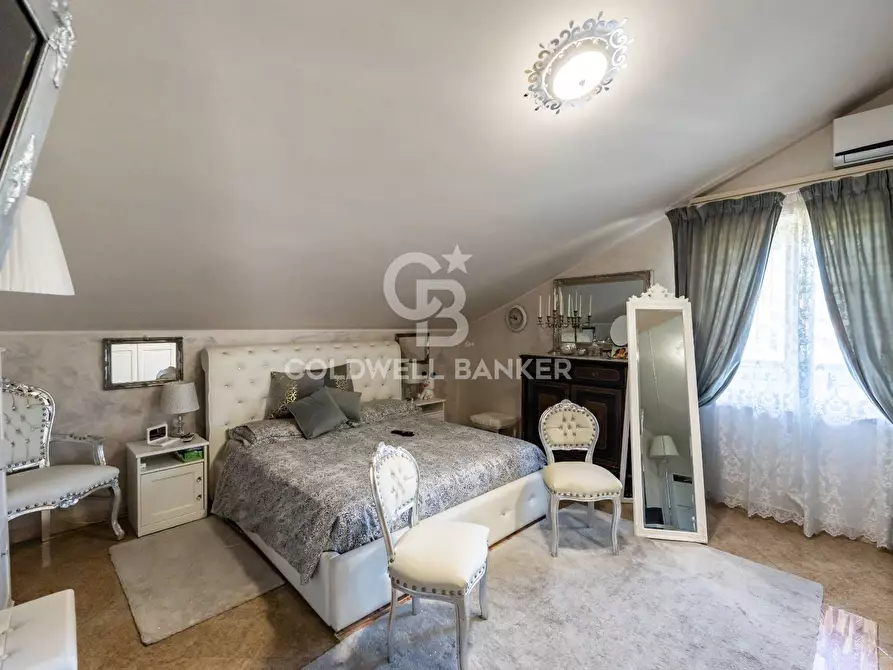 Immagine 5 di Appartamento in vendita  in Via Luigi Settembrini 53 a Giarre