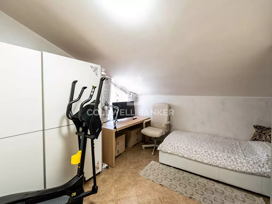 Immagine 6 di Appartamento in vendita  in Via Luigi Settembrini 53 a Giarre