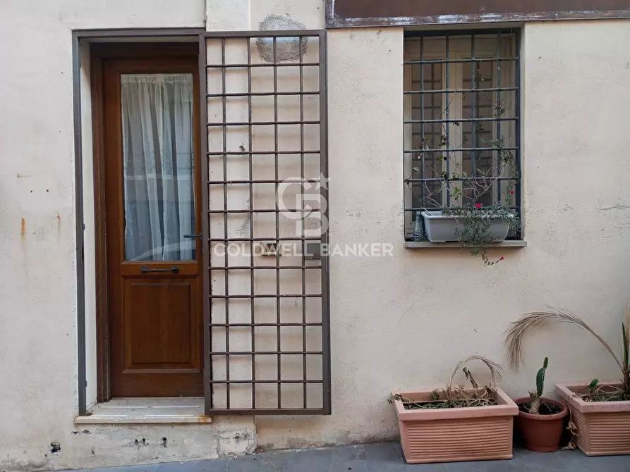 Immagine 8 di Locale commerciale in vendita  in Via Roma 15 a Santa Marinella