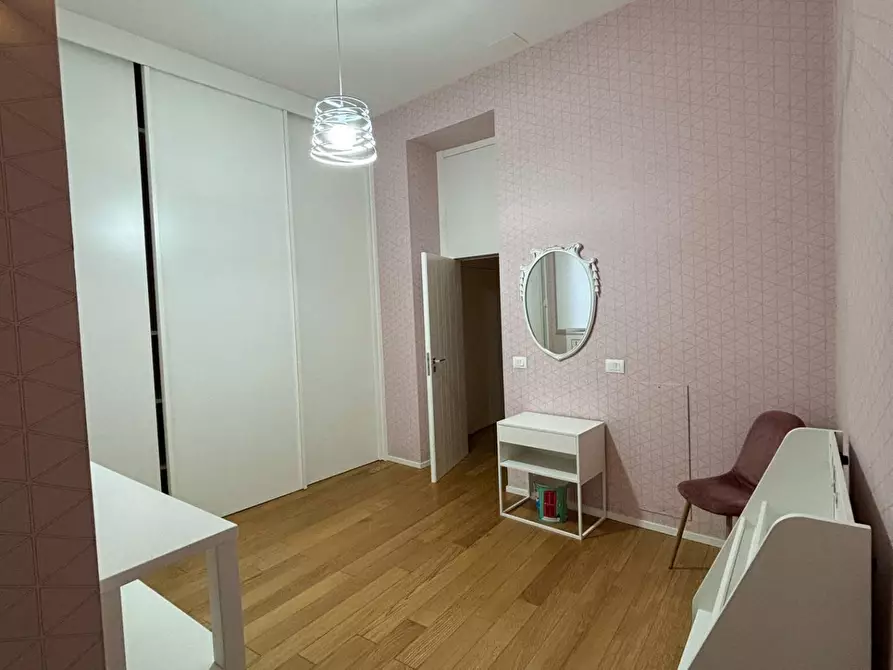 Immagine 13 di Appartamento in vendita  in Corso Giuseppe Garibaldi 218 a Salerno