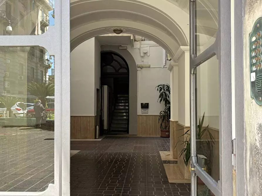 Immagine 23 di Appartamento in vendita  in Corso Giuseppe Garibaldi 218 a Salerno