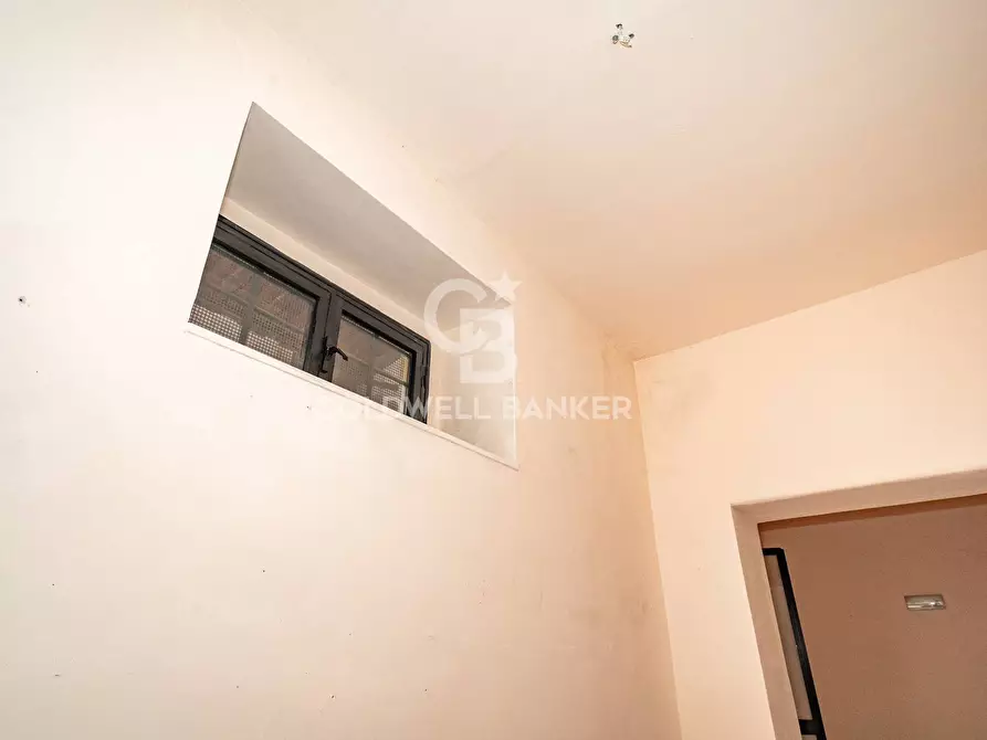 Immagine 19 di Locale commerciale in affitto  in Via Romeo 31 a Acireale