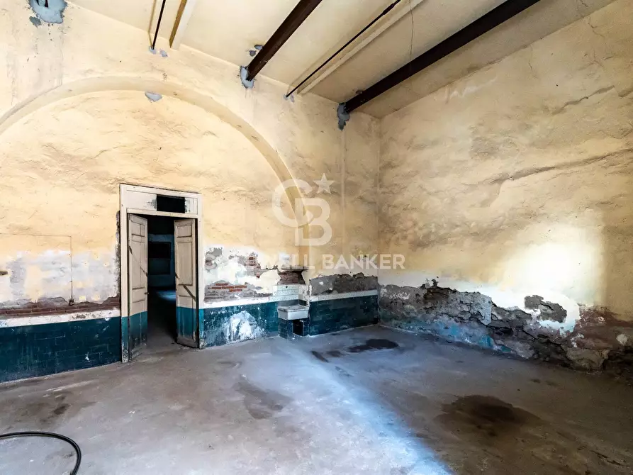 Immagine 4 di Palazzo in vendita  in VIA CAFIERO 11 a Riposto