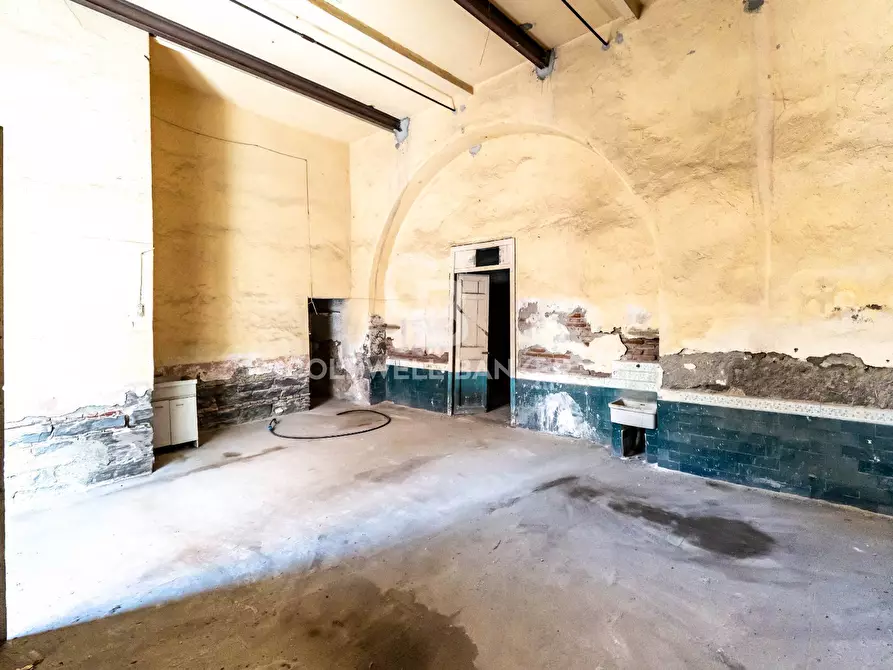 Immagine 10 di Palazzo in vendita  in VIA CAFIERO 11 a Riposto