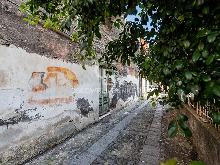 Immagine 31 di Palazzo in vendita  in VIA CAFIERO 11 a Riposto