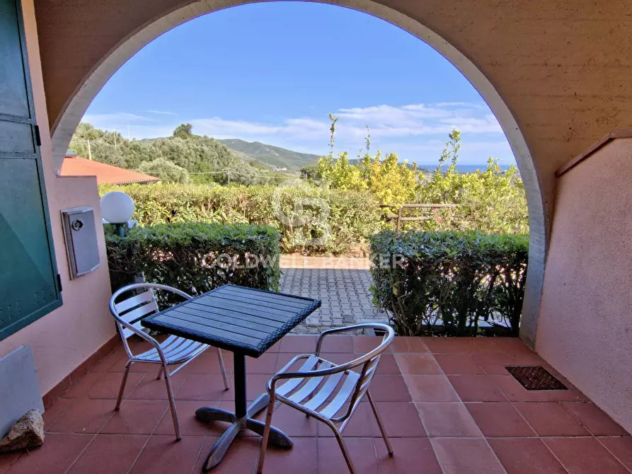 Immagine 17 di Appartamento in vendita  in Via Solana a Campo Nell'elba