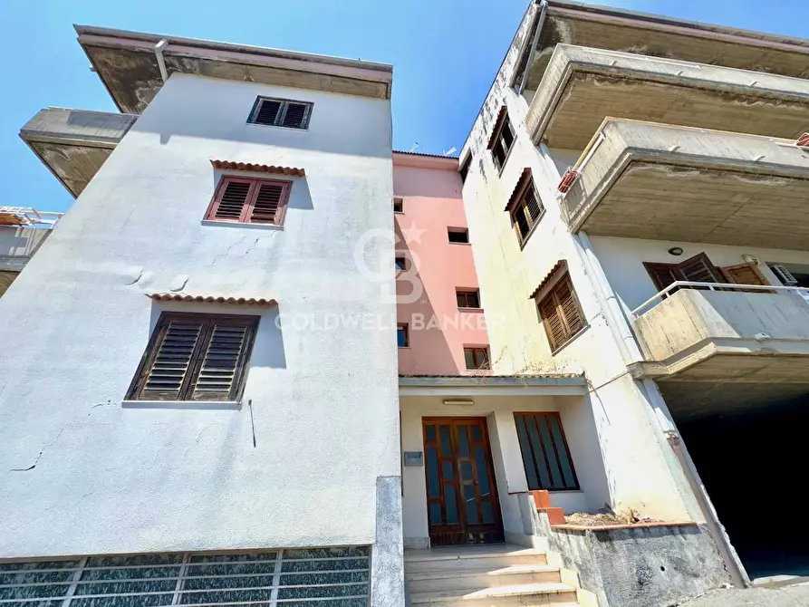 Immagine 6 di Appartamento in vendita  in via Ciminna 11 a Aci Catena