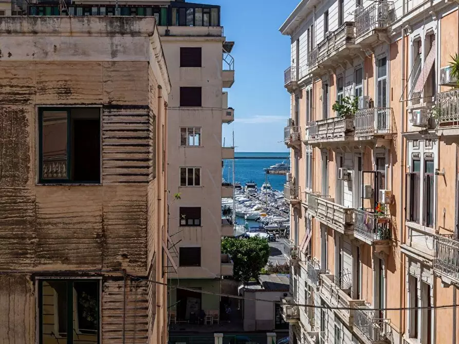 Immagine 19 di Casa indipendente in vendita  in Via Andrea Sabatini 8/10 a Salerno