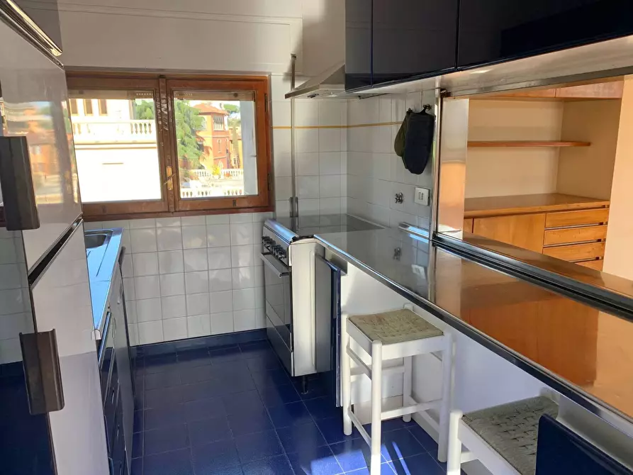 Immagine 17 di Attico in affitto  a Roma