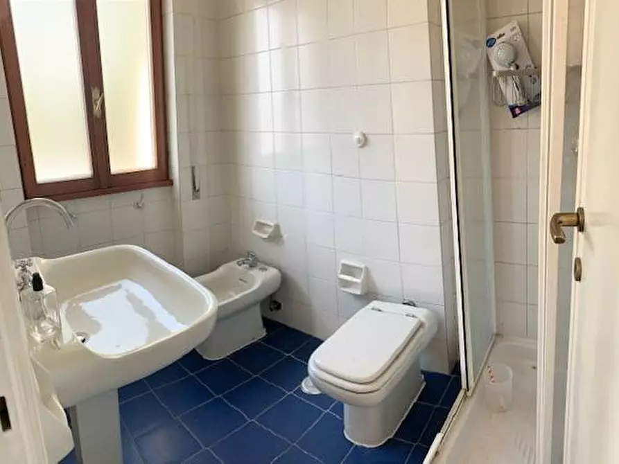 Immagine 19 di Attico in affitto  a Roma