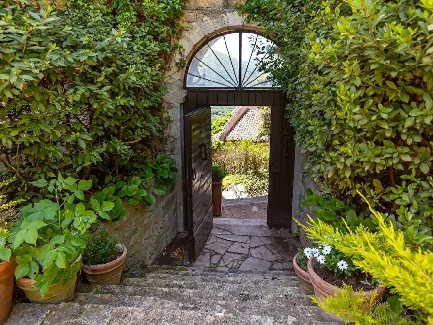 Immagine 7 di Castello in vendita  in Largo Castello a Pereto