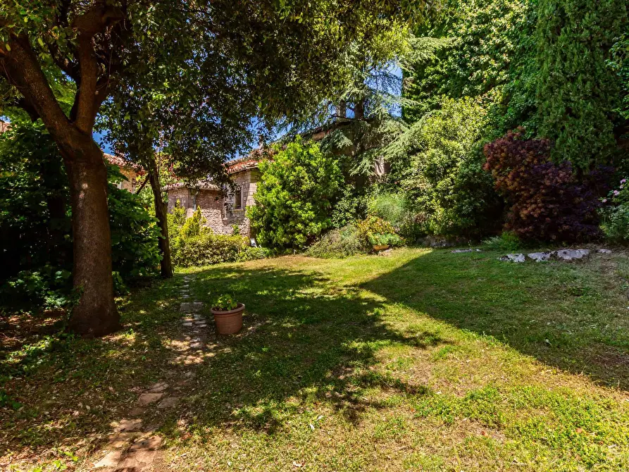 Immagine 11 di Castello in vendita  in Largo Castello a Pereto