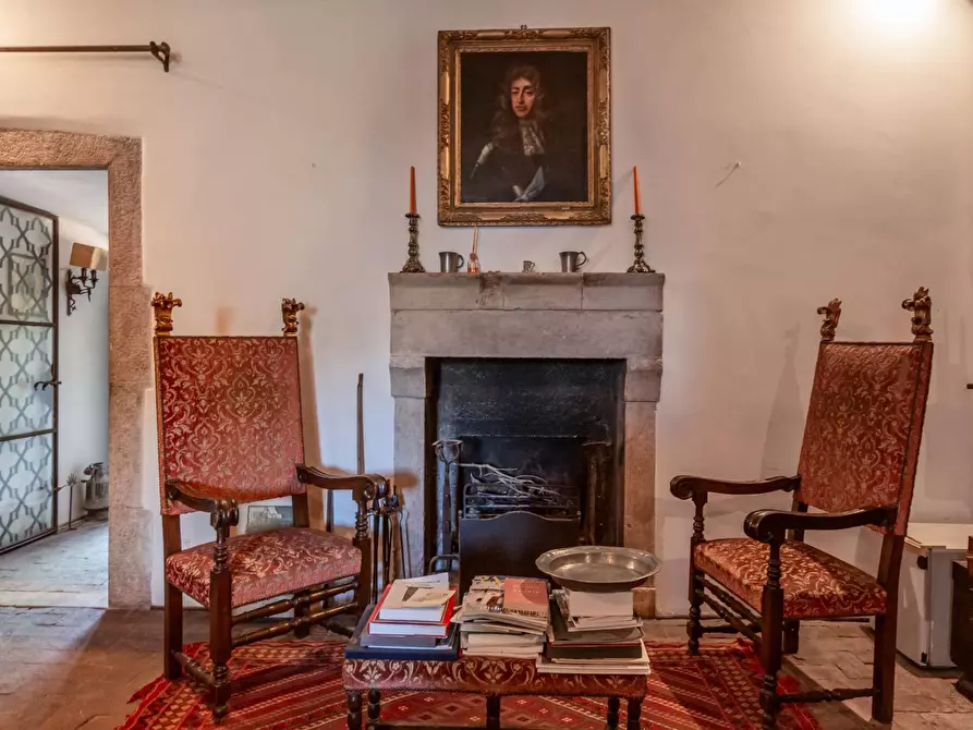 Immagine 19 di Castello in vendita  in Largo Castello a Pereto