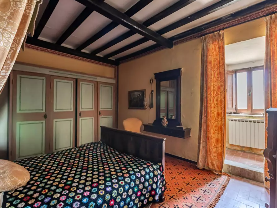 Immagine 45 di Castello in vendita  in Largo Castello a Pereto