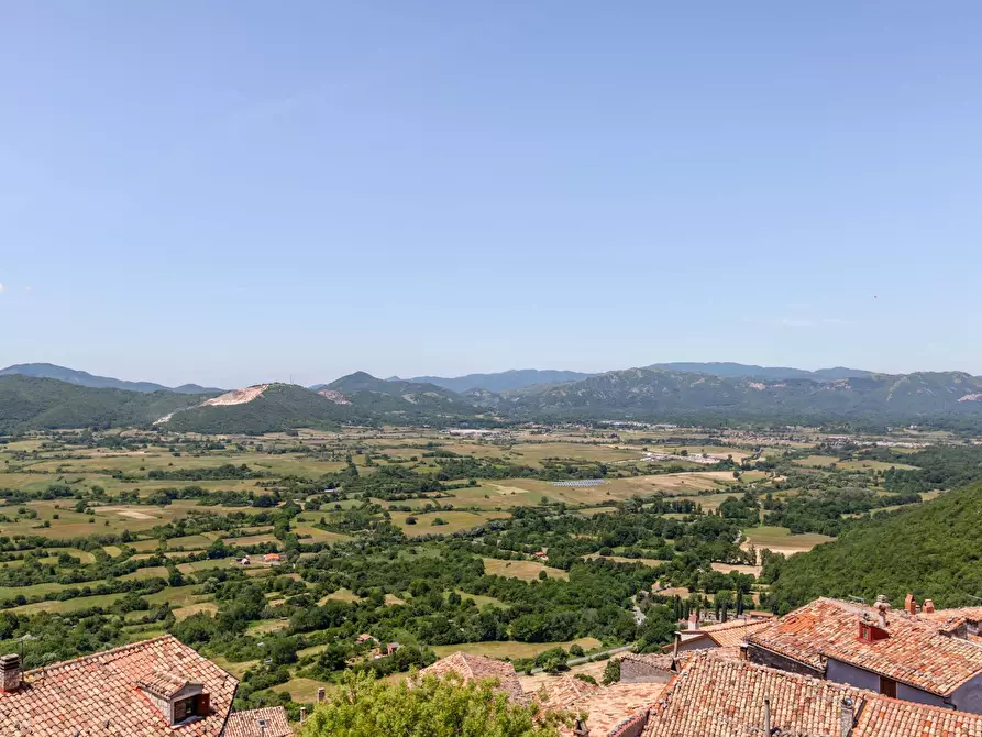 Immagine 49 di Castello in vendita  in Largo Castello a Pereto