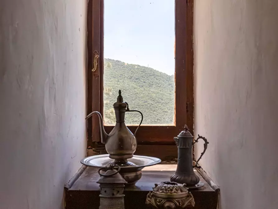 Immagine 57 di Castello in vendita  in Largo Castello a Pereto