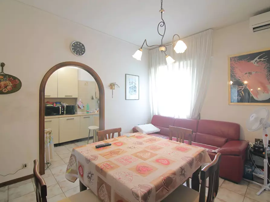 Immagine 6 di Appartamento in vendita  in Via Rivisondoli 47 a Roma