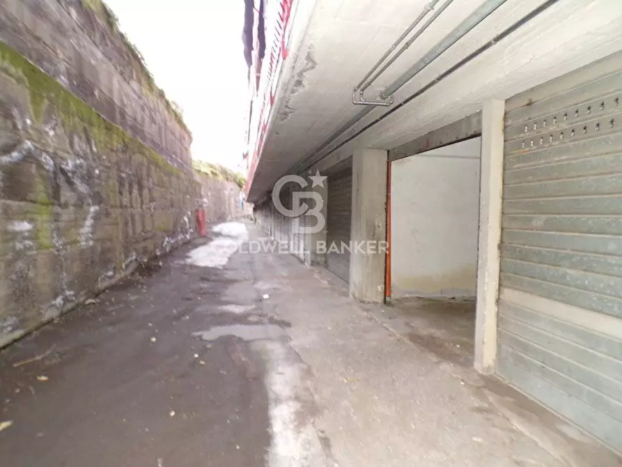 Immagine 6 di Box auto in vendita  in via michelangelo buonarroti 13 a Aci Catena