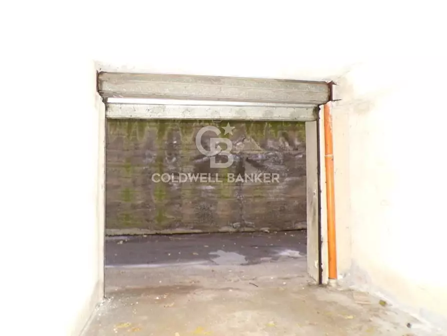 Immagine 8 di Box auto in vendita  in via michelangelo buonarroti 13 a Aci Catena