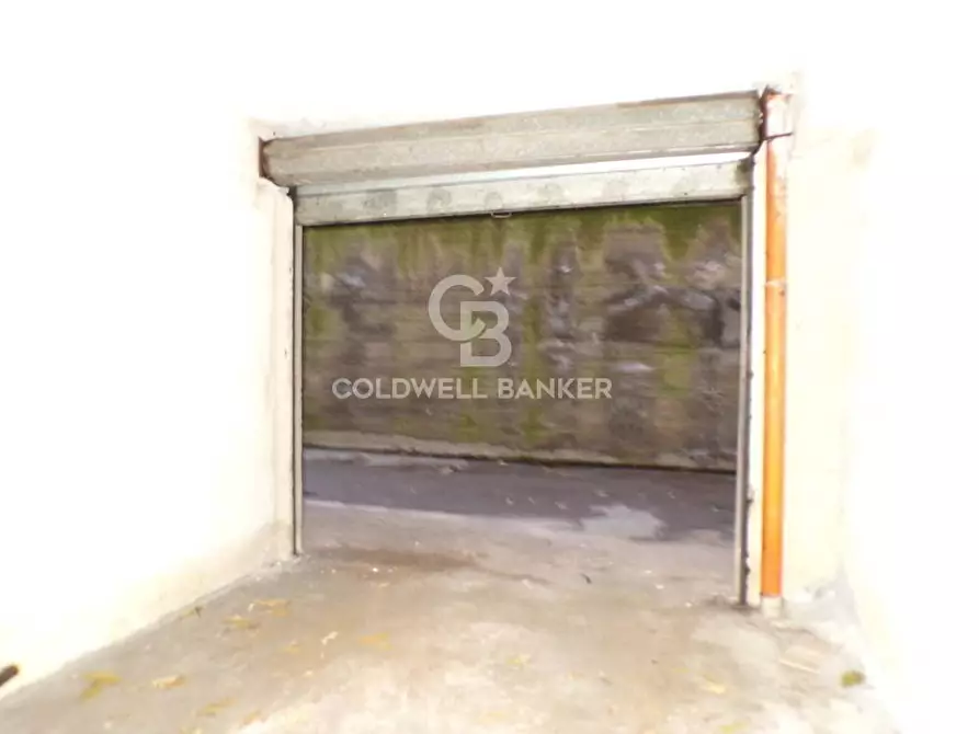 Immagine 10 di Box auto in vendita  in via michelangelo buonarroti 13 a Aci Catena