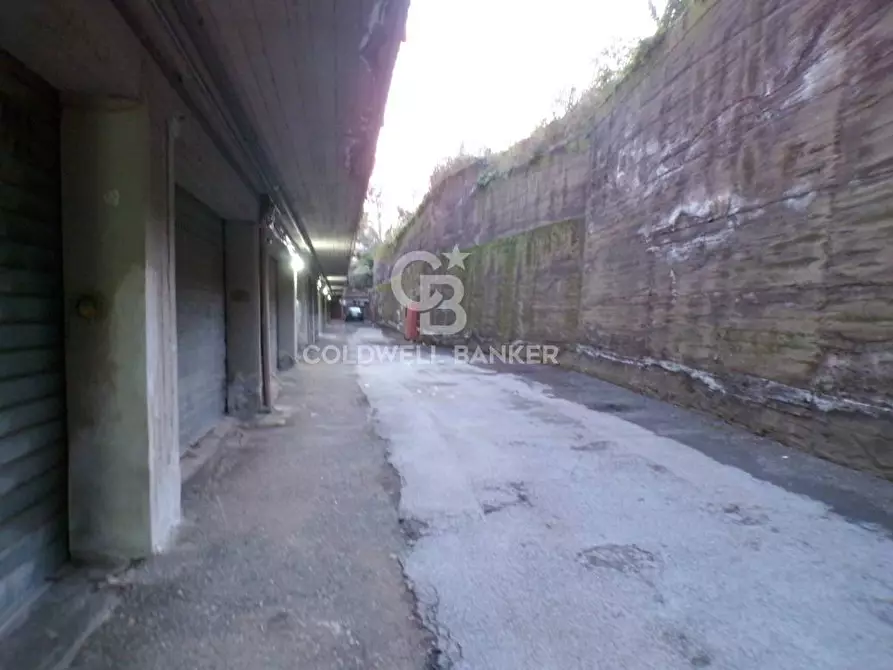 Immagine 13 di Box auto in vendita  in via michelangelo buonarroti 13 a Aci Catena