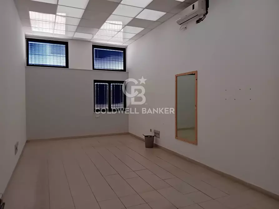 Immagine 4 di Ufficio in affitto  in Via Vittorio Sardella 12 a Acireale