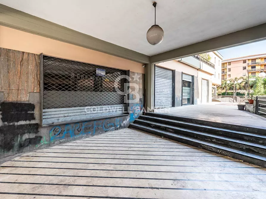 Immagine 7 di Locale commerciale in vendita  in corso italia a Acireale