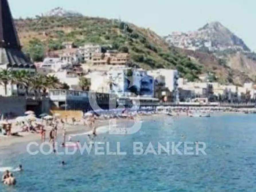 Immagine 20 di Appartamento in vendita  in VIA PIETRE NERE 55 a Giardini-Naxos