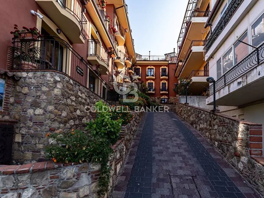 Immagine 4 di Albergo/B&B/Residence in vendita  in via alcide de gasperi a Antillo