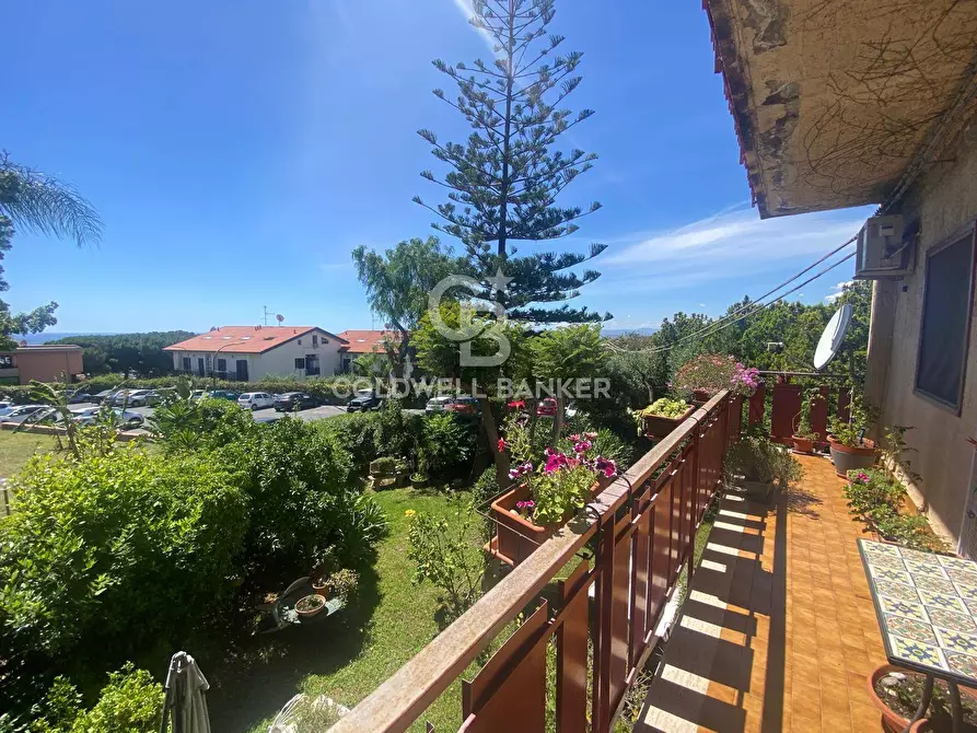 Immagine 24 di Appartamento in vendita  in Via Timparosa 9 a Aci Castello