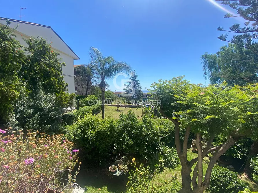 Immagine 25 di Appartamento in vendita  in Via Timparosa 9 a Aci Castello