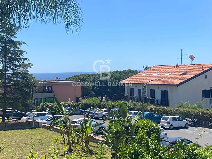 Immagine 26 di Appartamento in vendita  in Via Timparosa 9 a Aci Castello