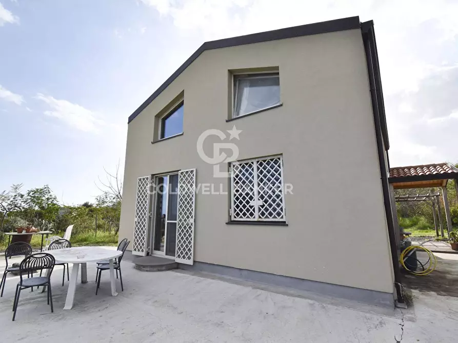 Immagine 25 di Villa in vendita  in VIa Sabaudia 5 a Acireale